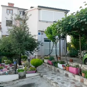 apartments-zufic.in-istria.net/